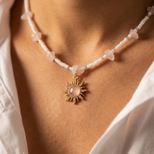 Słoneczny Naszyjnik z różowym kwarcem - złoty