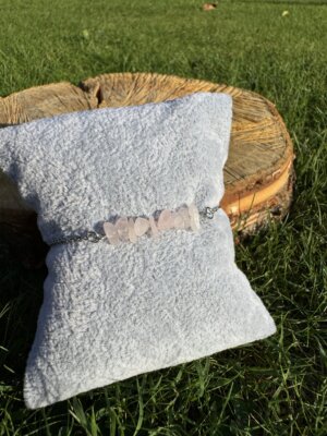 Bransoletka z kwarcem różowym ze stali chirurgicznej