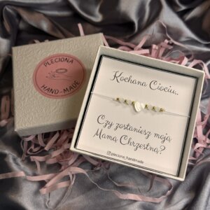 Bransoletka (biała) dla chrzestnej, serduszko z masy perłowej
