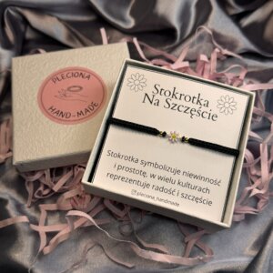 Regulowana bransoletka na szczęście z różową stokrotką ze stali szlachetnej